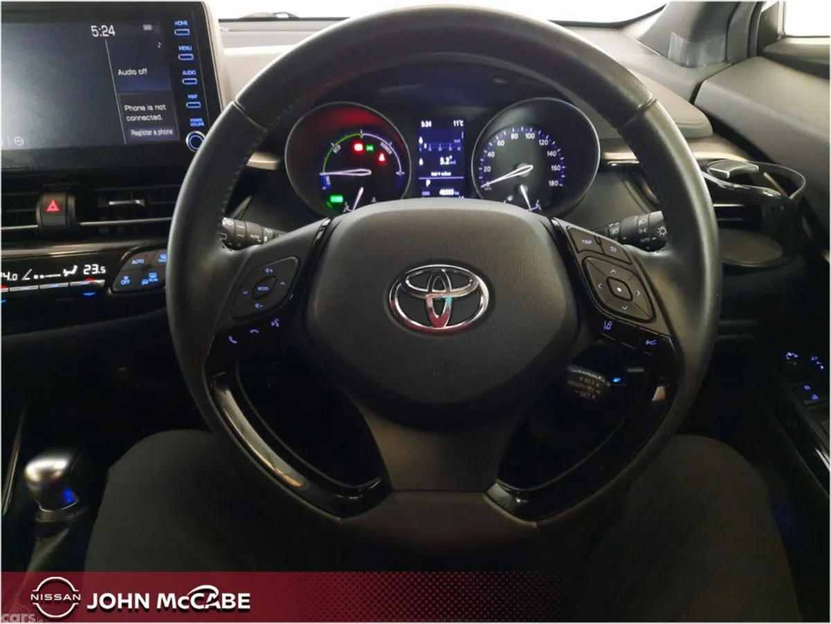 Toyota C-HR SUV, Petrol Hybrid, 2020, White