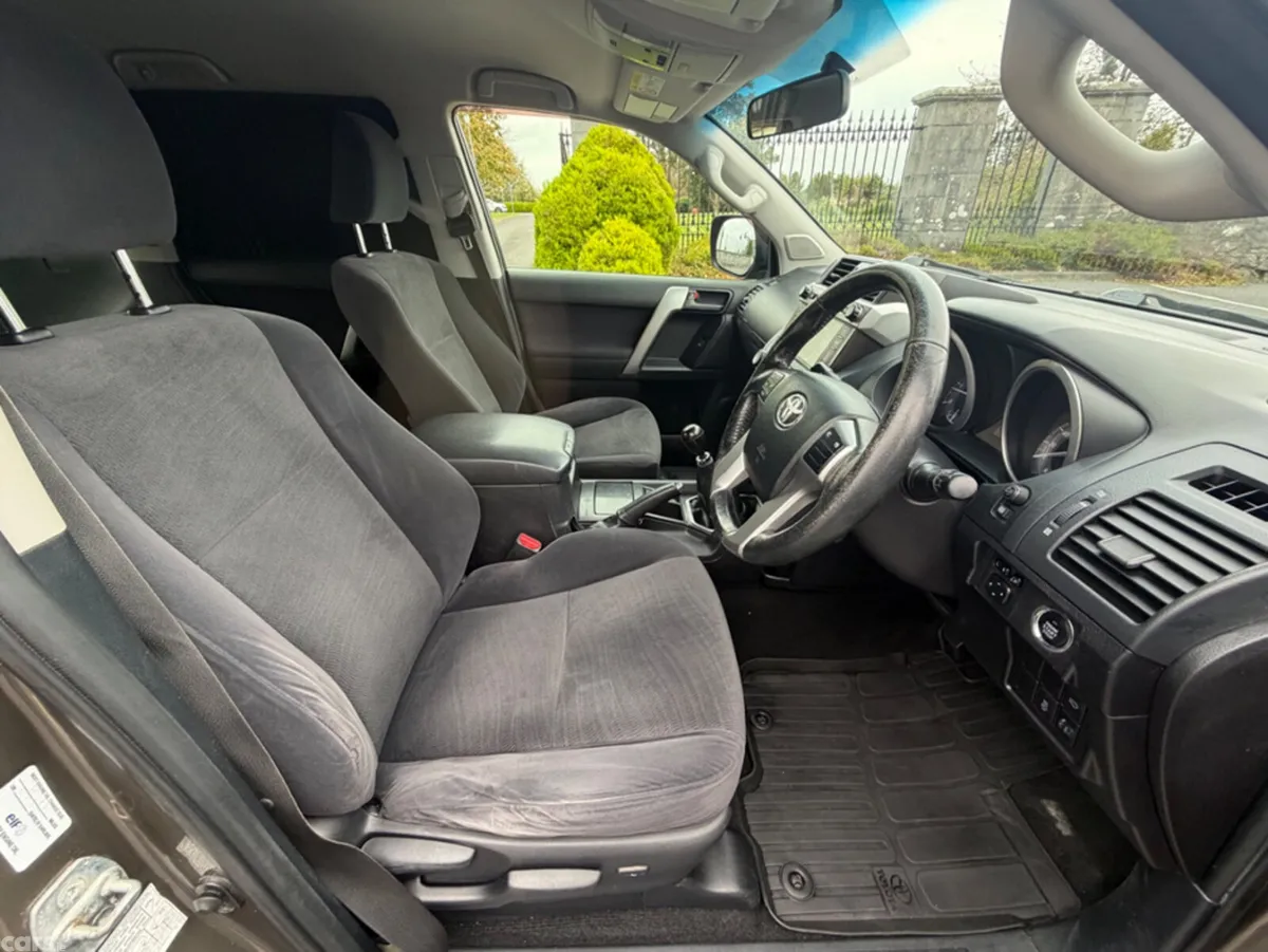 Toyota Land Cruiser SUV, Diesel, 2015, Grey