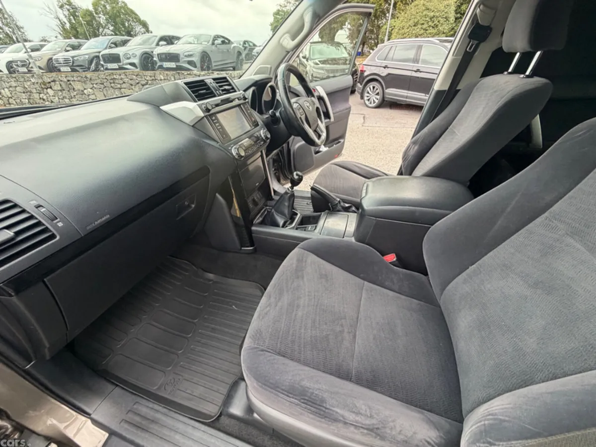 Toyota Land Cruiser SUV, Diesel, 2015, Grey
