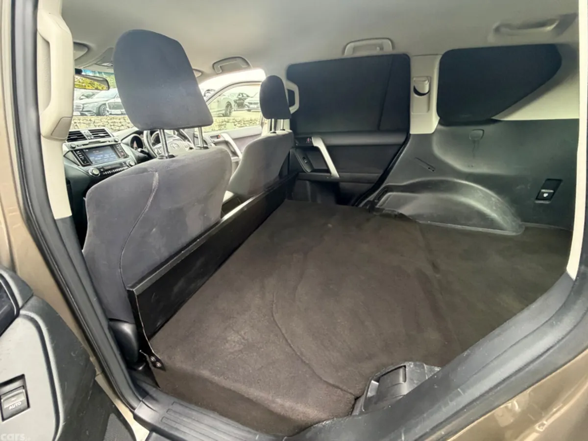Toyota Land Cruiser SUV, Diesel, 2015, Grey