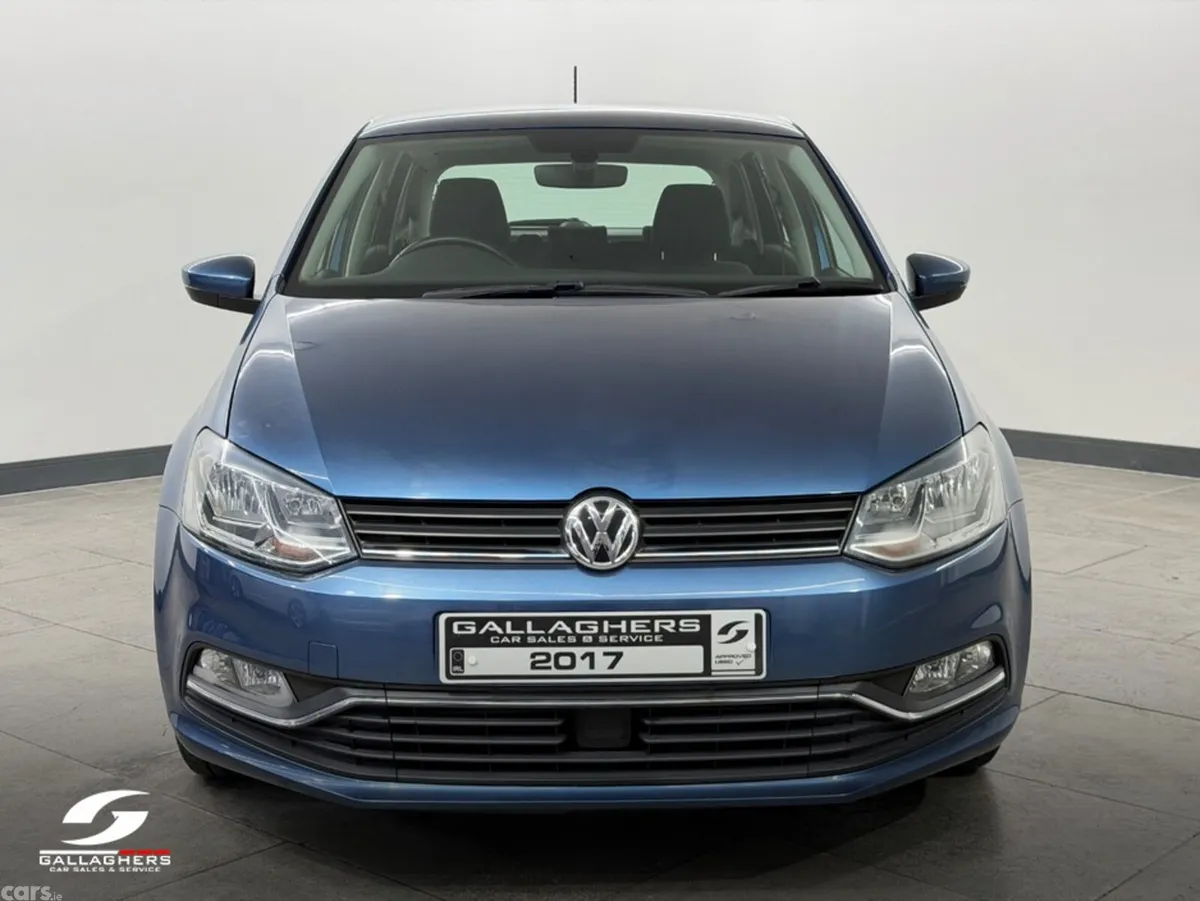 Volkswagen Polo Hatchback, Petrol, 2017, Blue