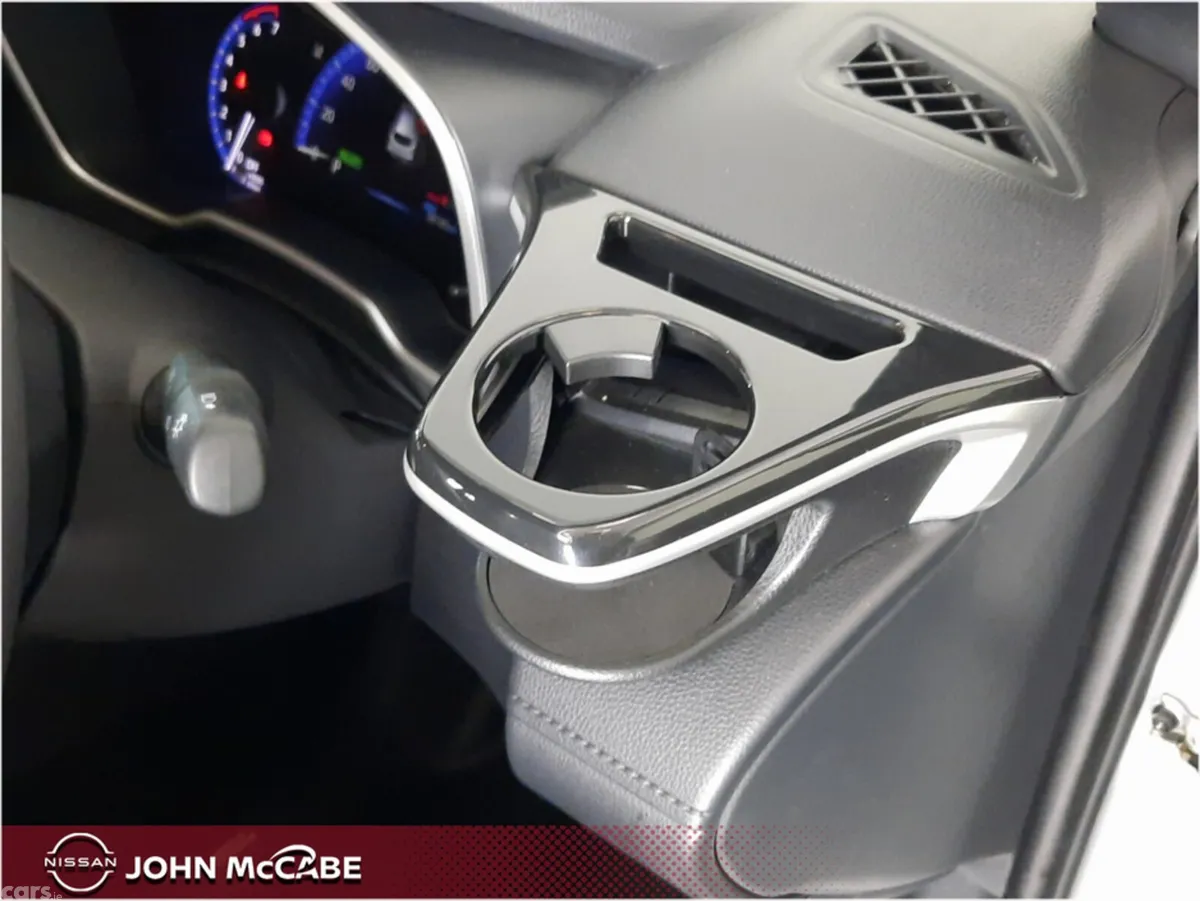 Toyota Corolla Cross MPV, Petrol Hybrid, 2022, Silver