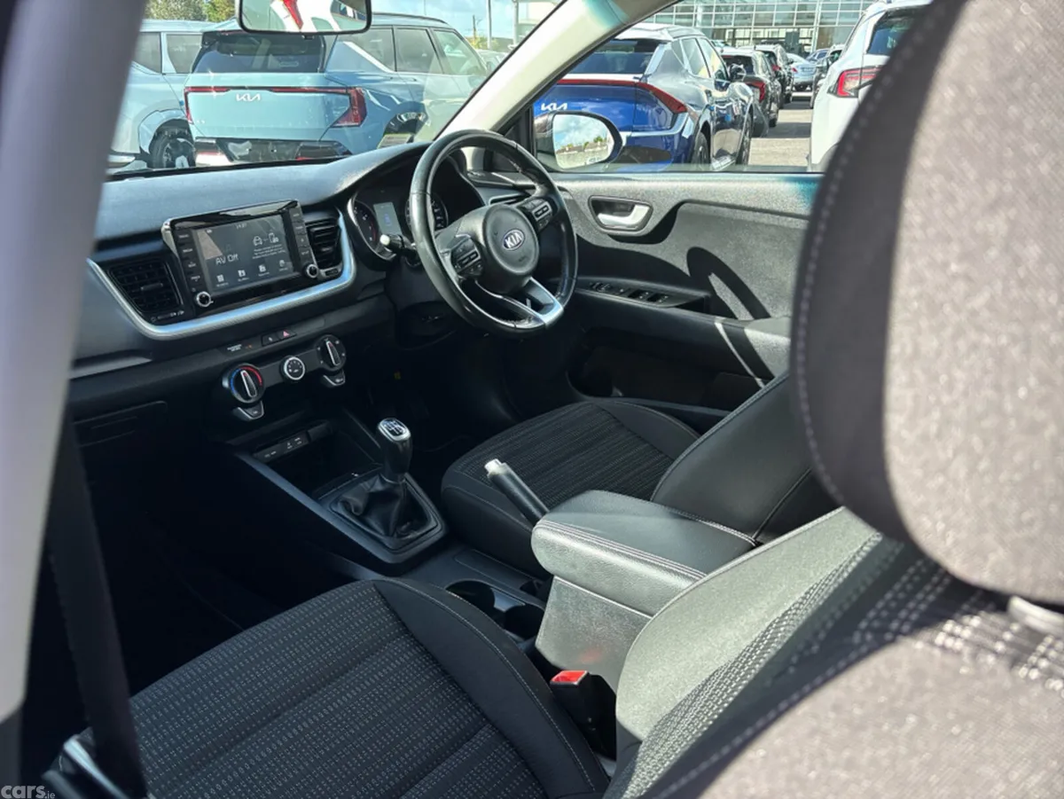 Kia Stonic Estate, Petrol, 2018, Brown