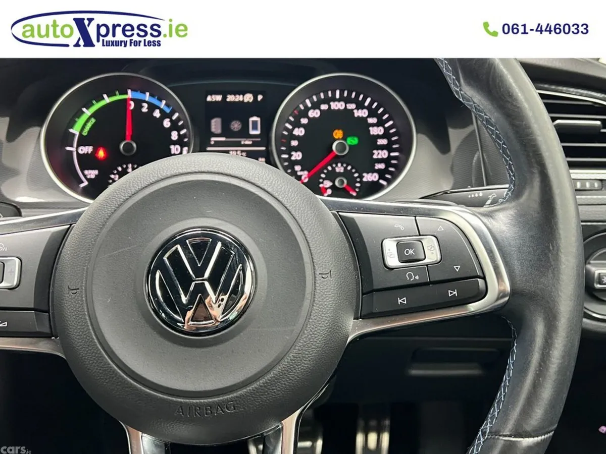 Volkswagen Golf Hatchback, Petrol Plug-in Hybrid, 2017, White