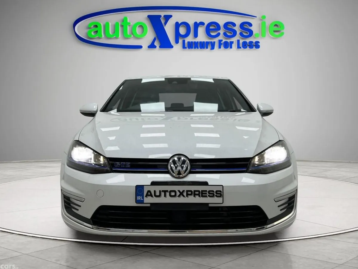Volkswagen Golf Hatchback, Petrol Plug-in Hybrid, 2017, White