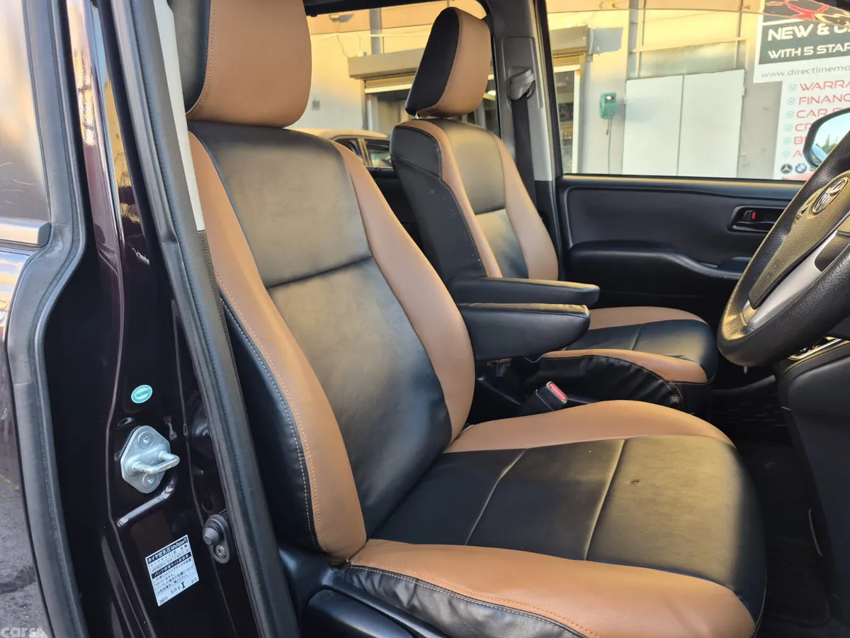 Toyota Noah MPV, Petrol Hybrid, 2016, Beige