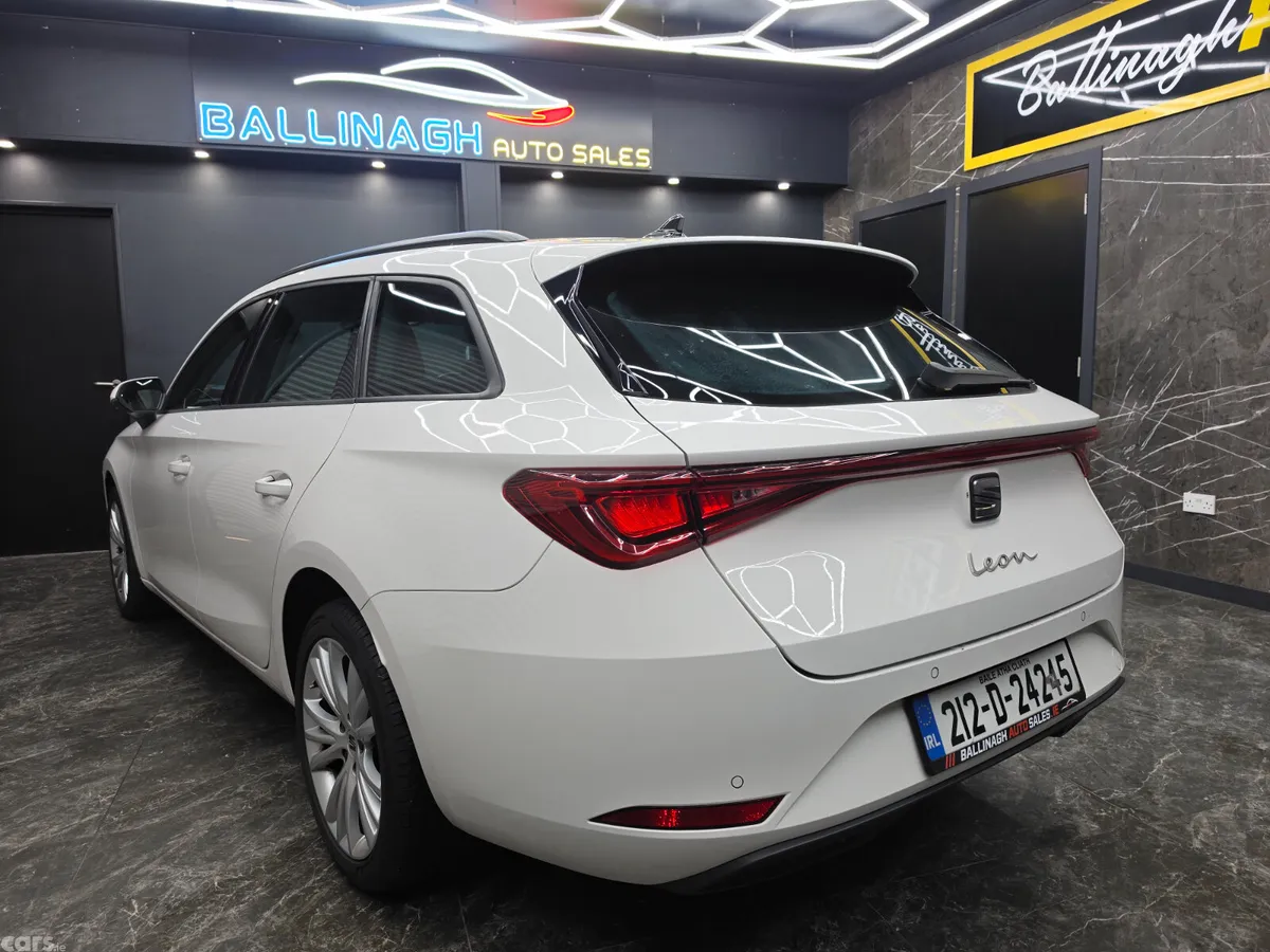 SEAT Leon Estate, Diesel, 2021, White