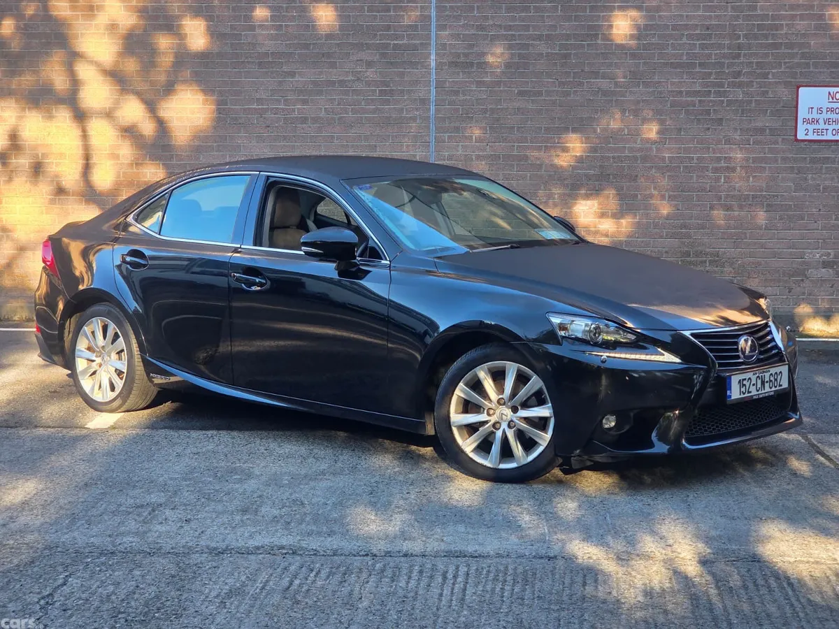 Lexus IS Saloon, Petrol Hybrid, 2015, Black