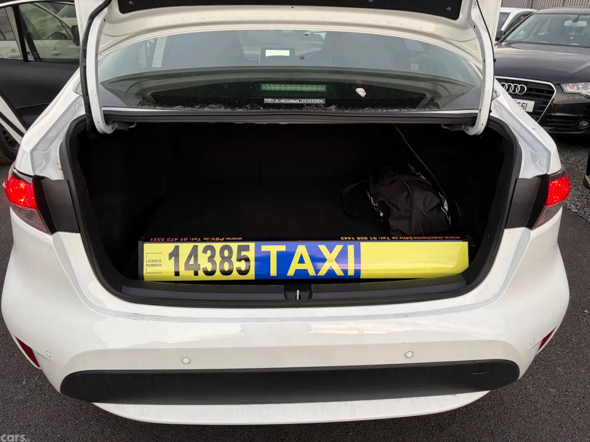 Toyota Corolla Saloon, Petrol Hybrid, 2024, White