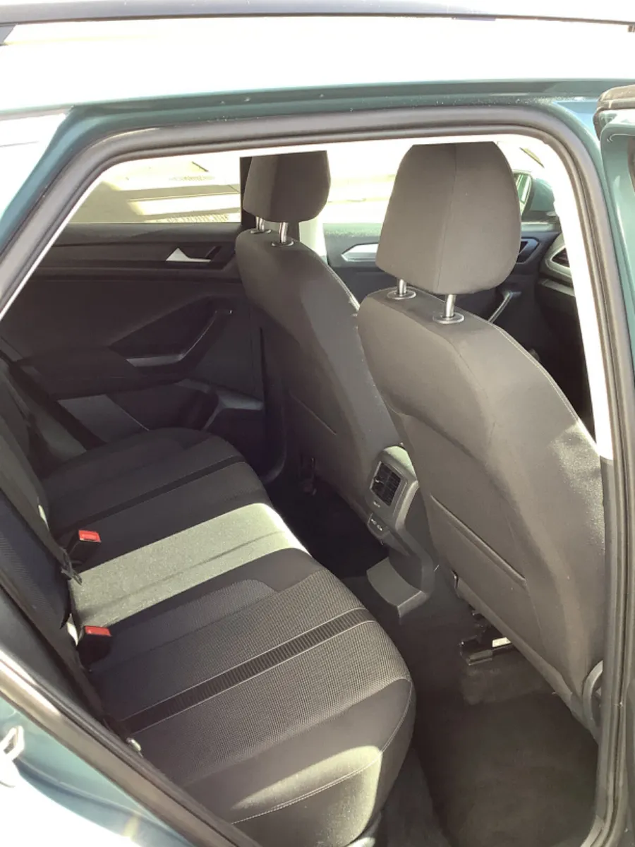 Volkswagen T-Roc SUV, Petrol, 2024, Blue