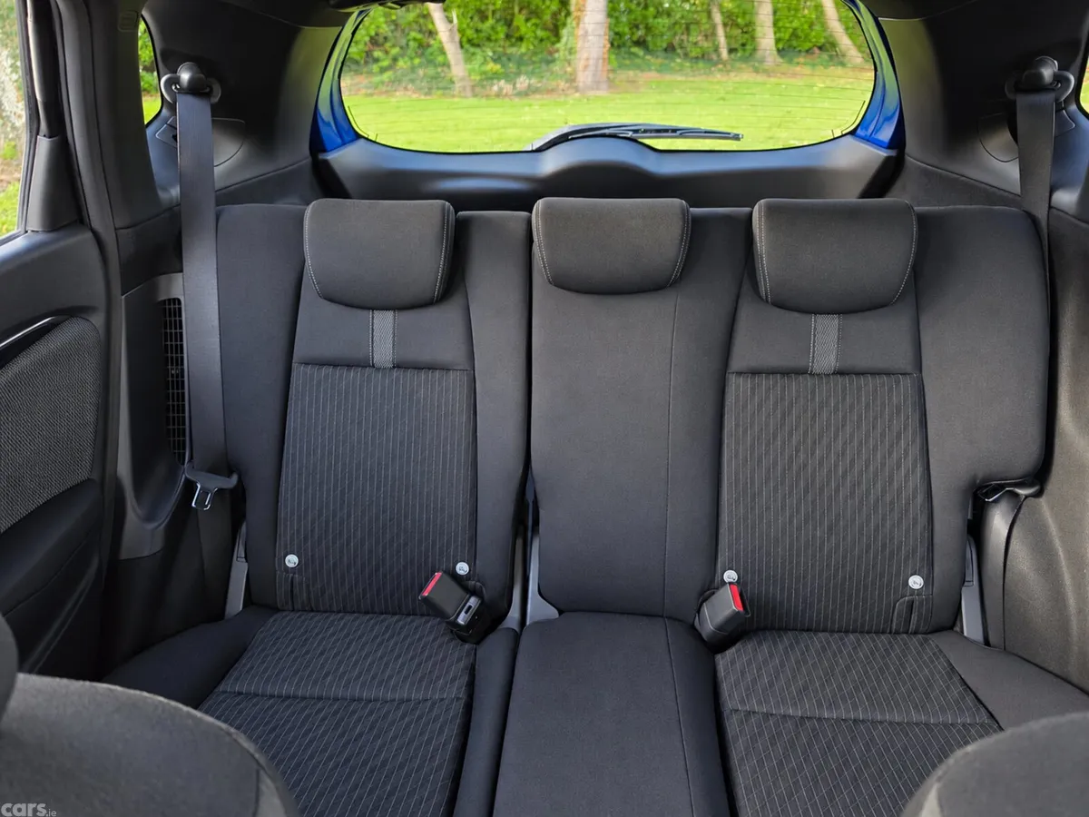 Honda Fit Hatchback, Petrol Hybrid, 2018, Blue