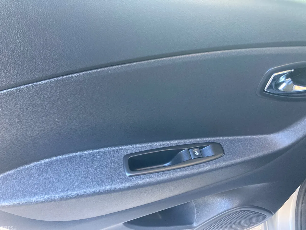 Renault Captur Hatchback, Diesel, 2017, Grey