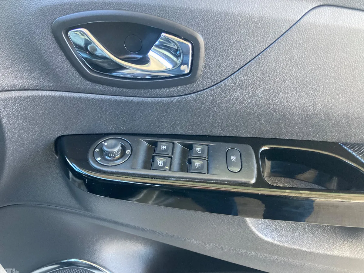 Renault Captur Hatchback, Diesel, 2017, Grey