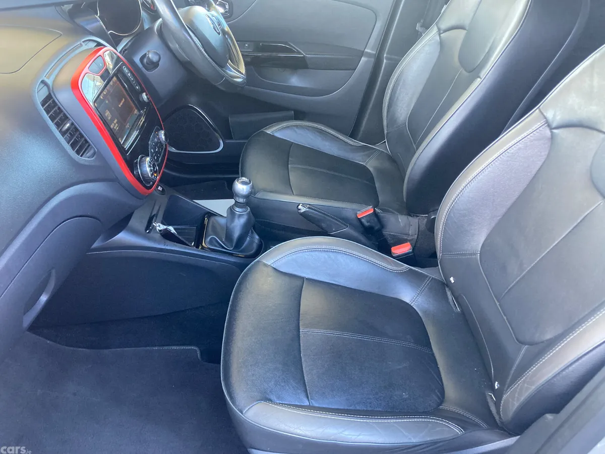 Renault Captur Hatchback, Diesel, 2017, Grey