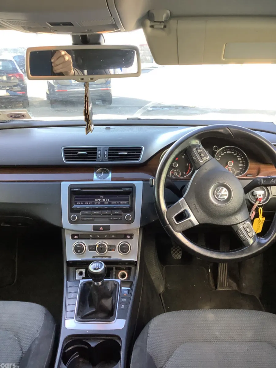 Volkswagen Passat Saloon, Diesel, 2013, Silver