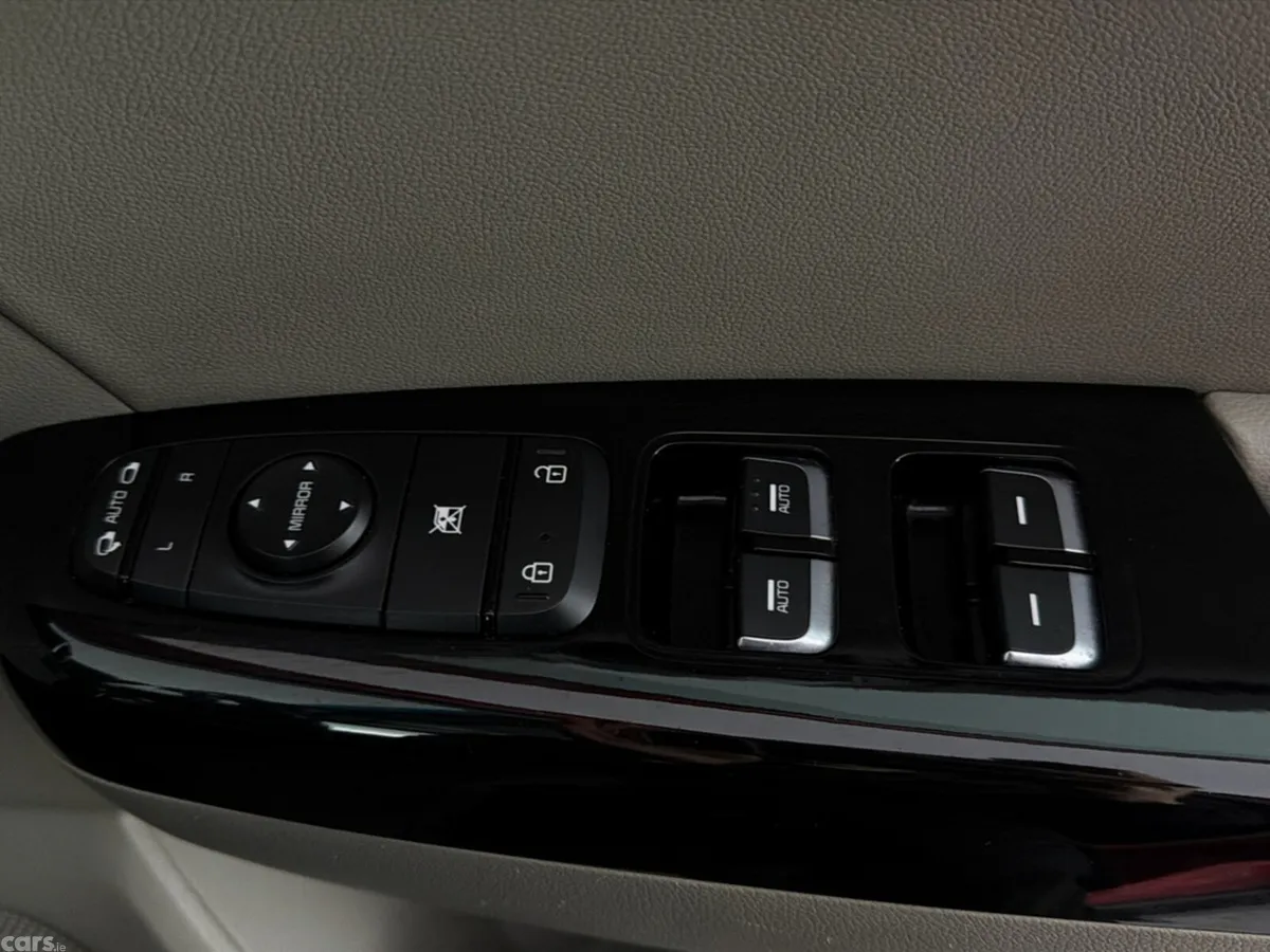 Kia Sportage SUV, Diesel, 2019, Red