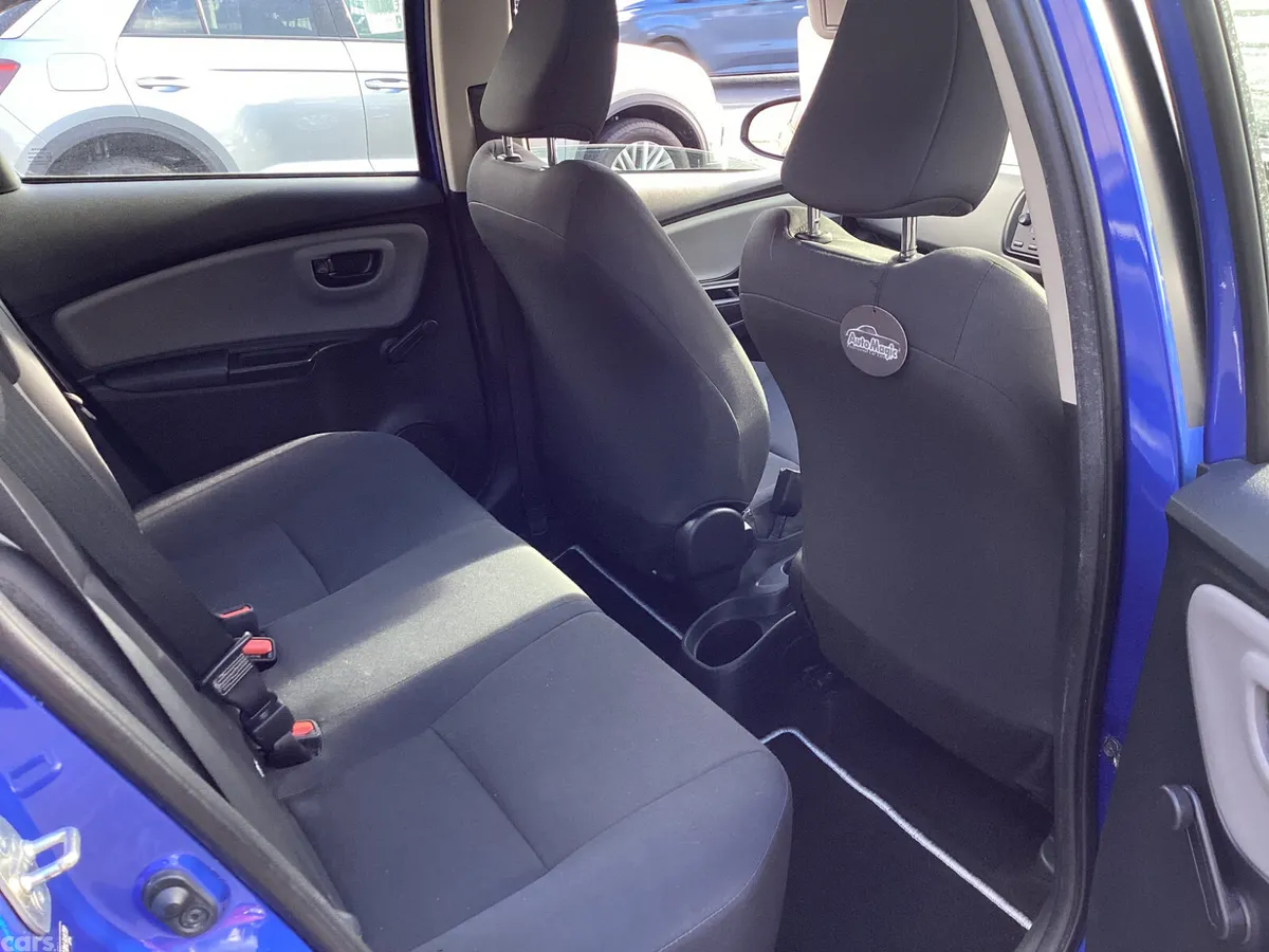 Toyota Yaris Hatchback, Petrol, 2020, Blue