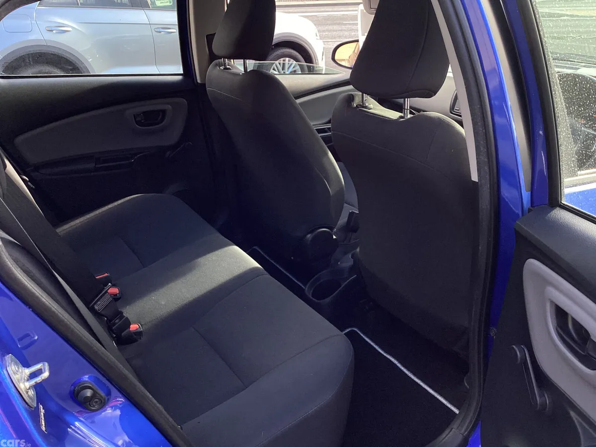 Toyota Yaris Hatchback, Petrol, 2020, Blue