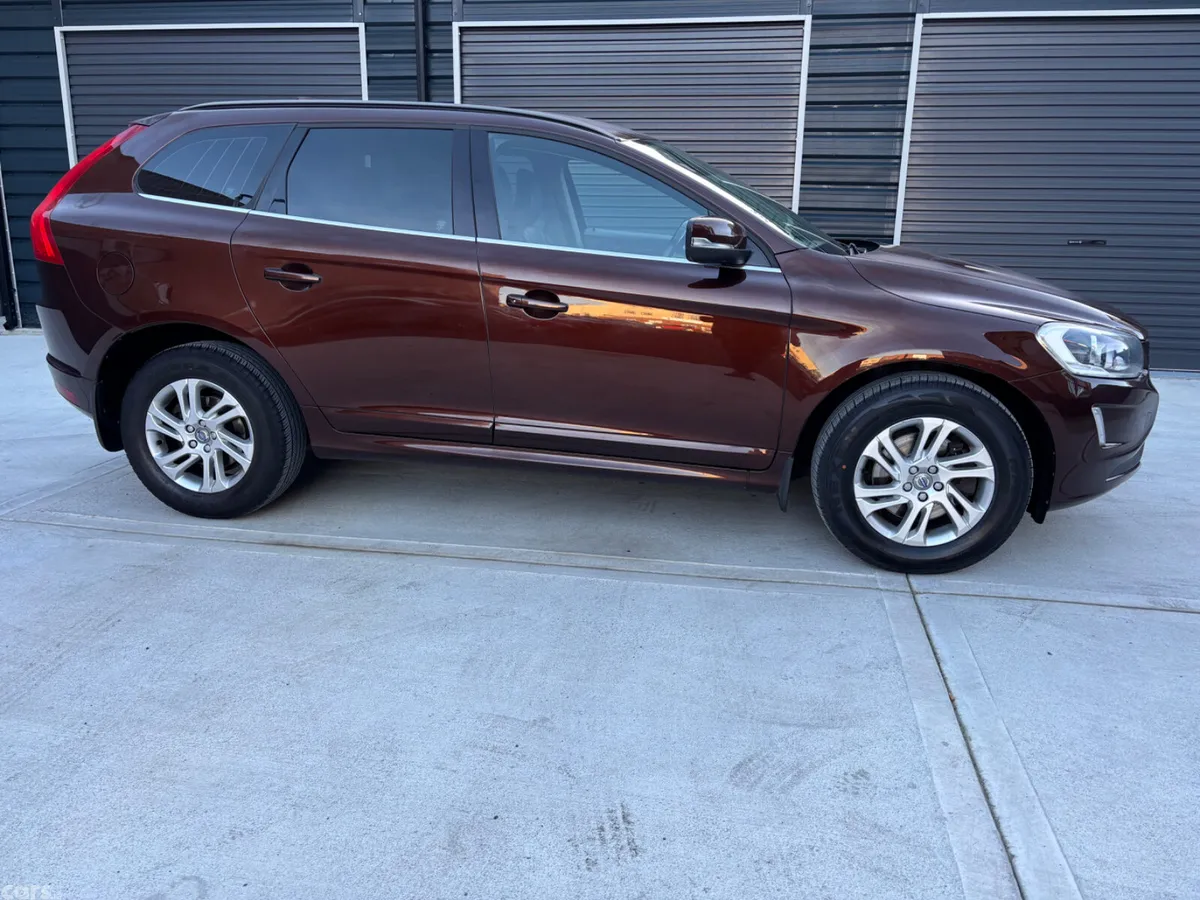 Volvo XC60 SUV, Diesel, 2017, Brown