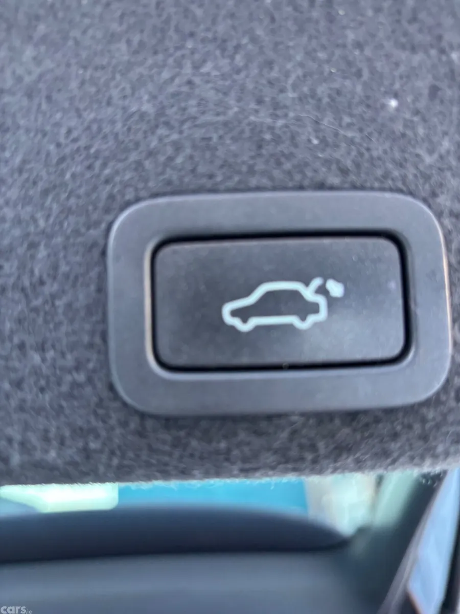 Volvo XC60 SUV, Diesel, 2017, Brown