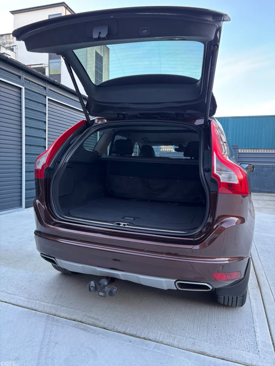 Volvo XC60 SUV, Diesel, 2017, Brown
