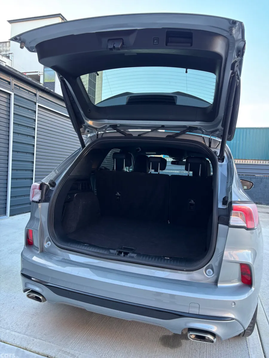 Ford Kuga SUV, Petrol Plug-in Hybrid, 2024, Grey