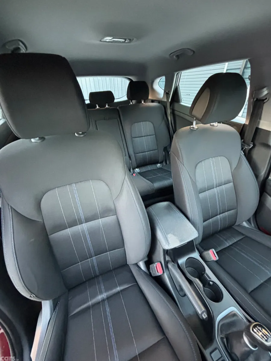 Hyundai Tucson SUV, Diesel, 2016, Red