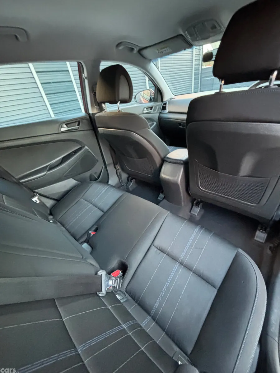 Hyundai Tucson SUV, Diesel, 2016, Red