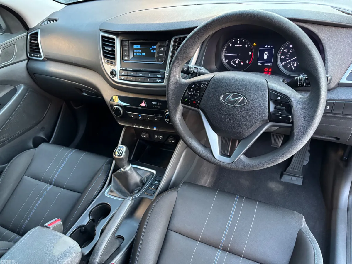 Hyundai Tucson SUV, Diesel, 2016, Red
