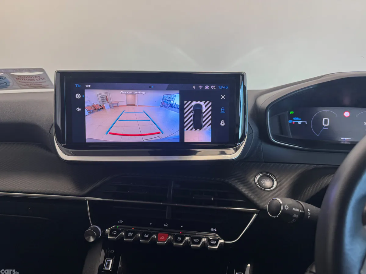 Peugeot 2008 MPV, Petrol, 2024, Grey