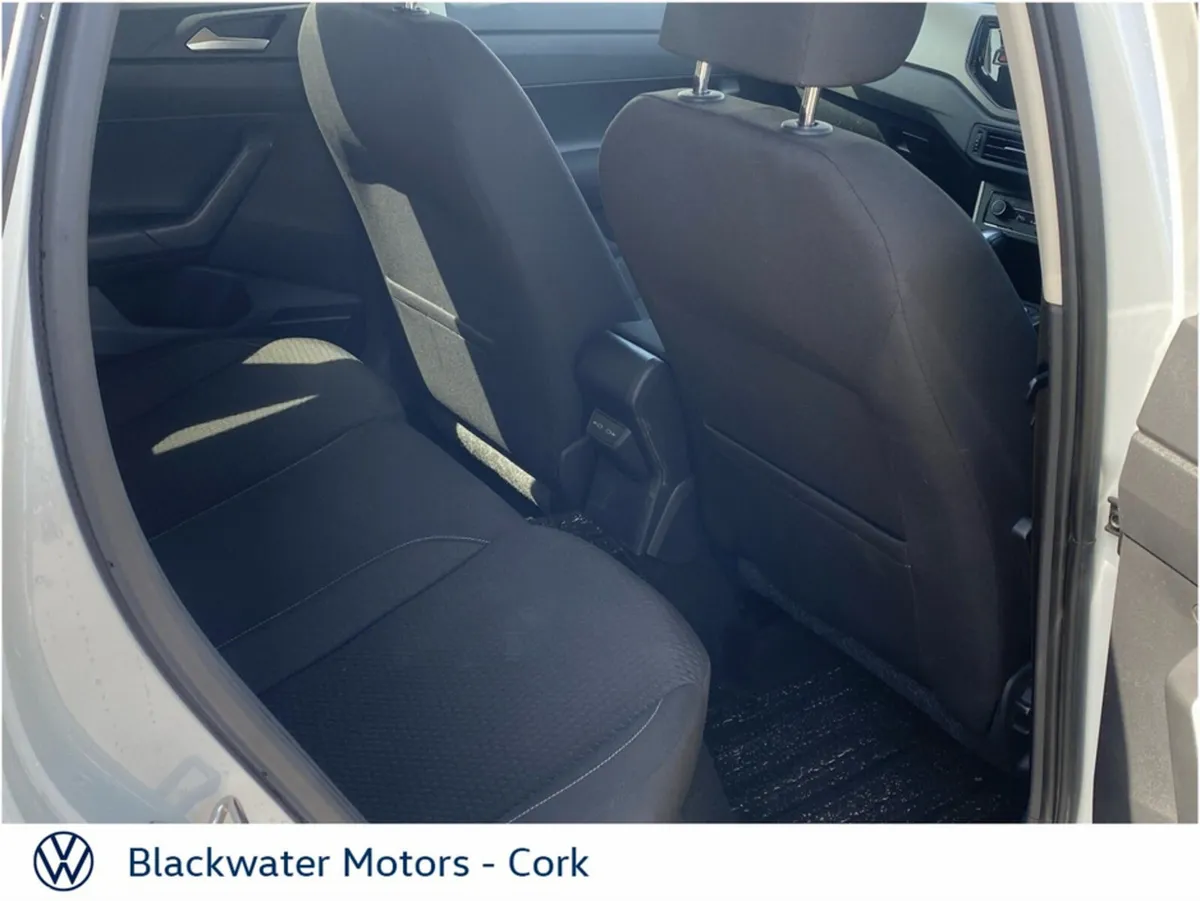 Volkswagen Polo Hatchback, Petrol, 2017, White