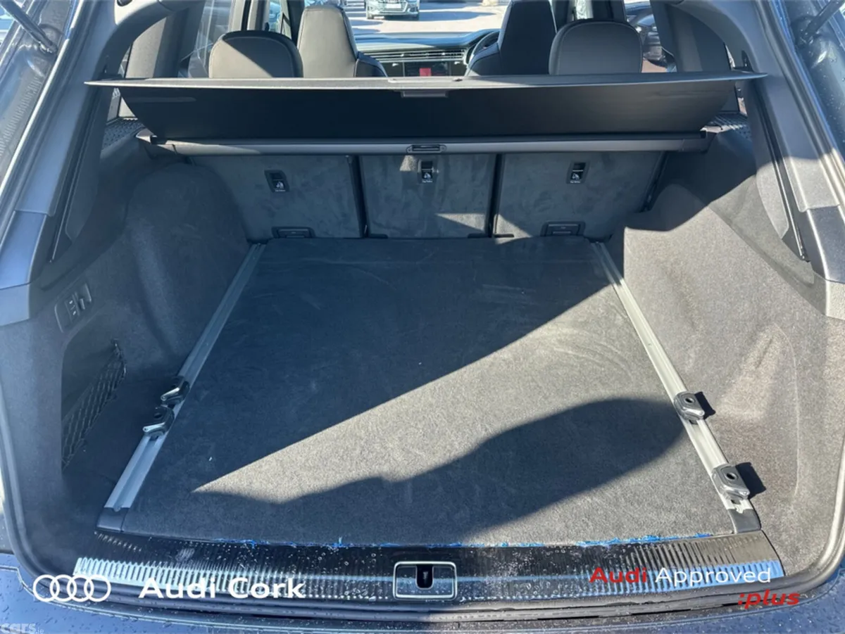 Audi Q7 Hatchback, Petrol Plug-in Hybrid, 2026, 