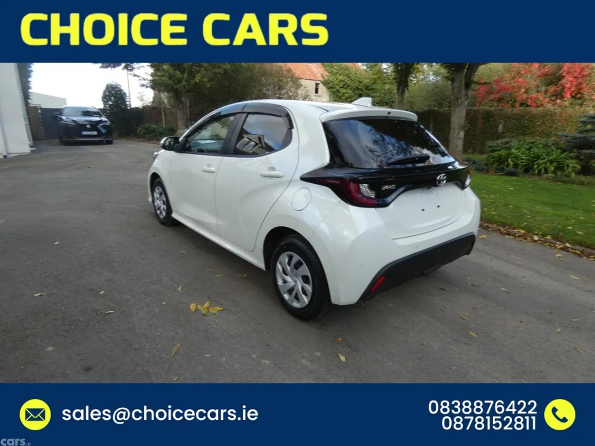 Toyota Yaris Hatchback, Petrol, 2021, White