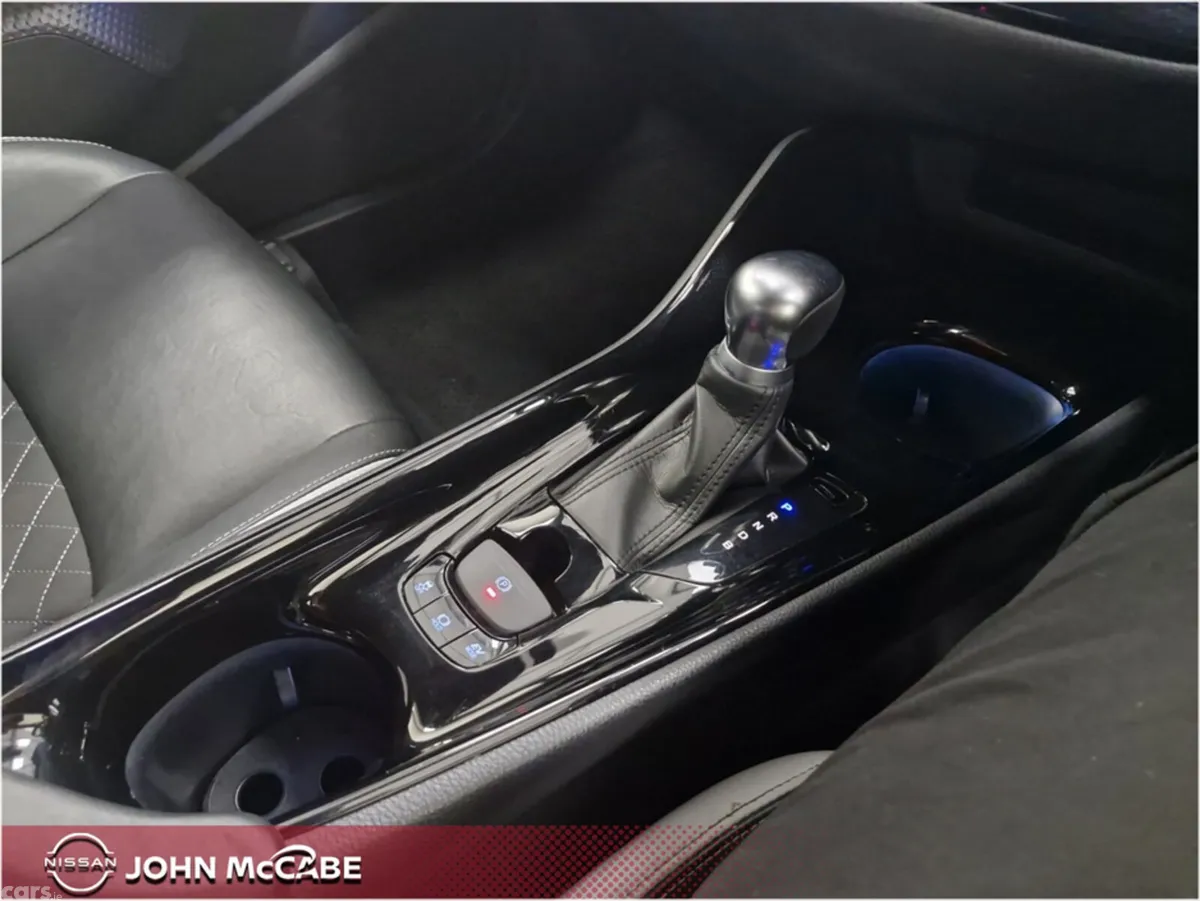 Toyota C-HR SUV, Petrol Hybrid, 2019, White