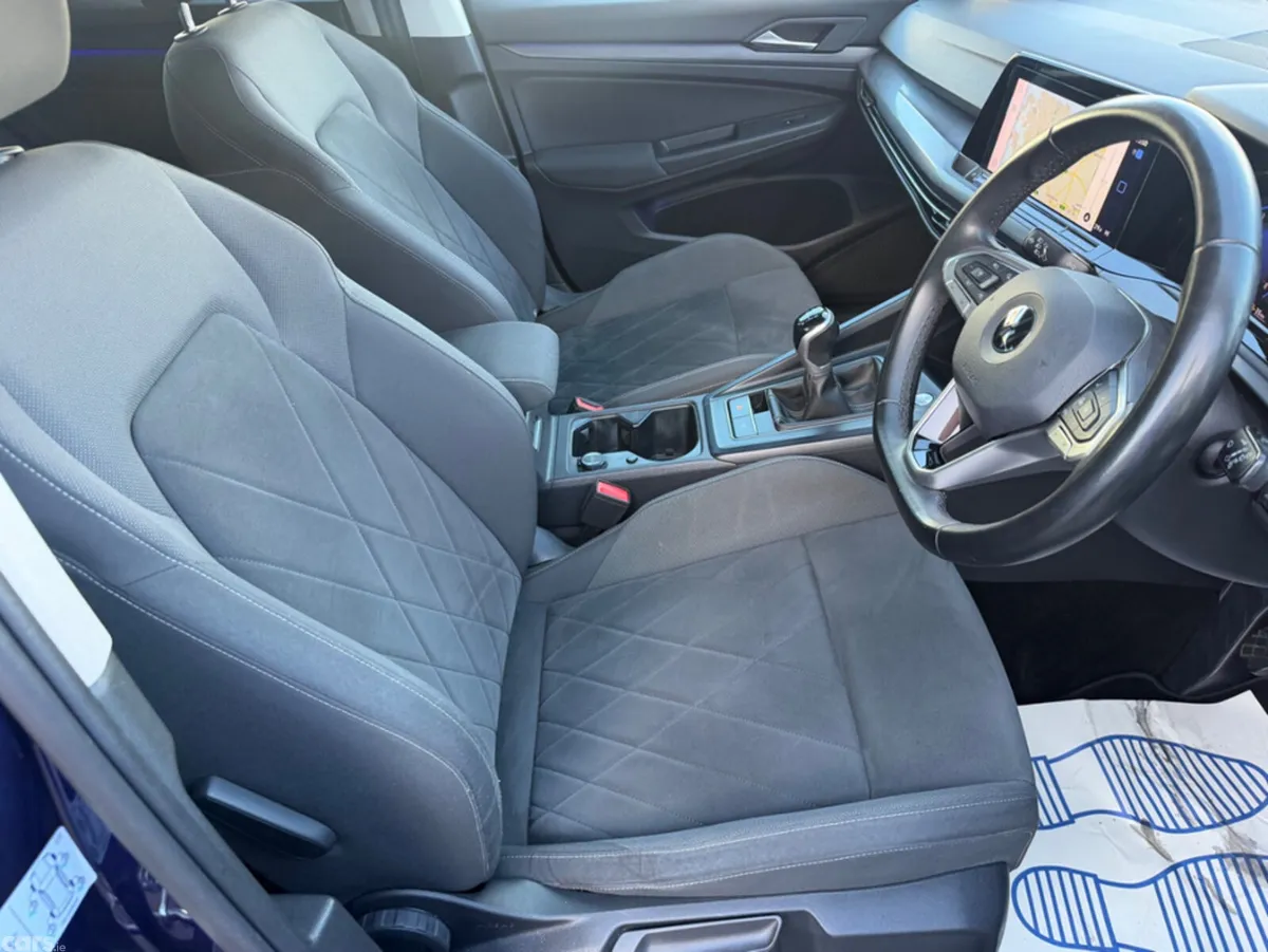 Volkswagen Golf Hatchback, Petrol, 2022, Blue