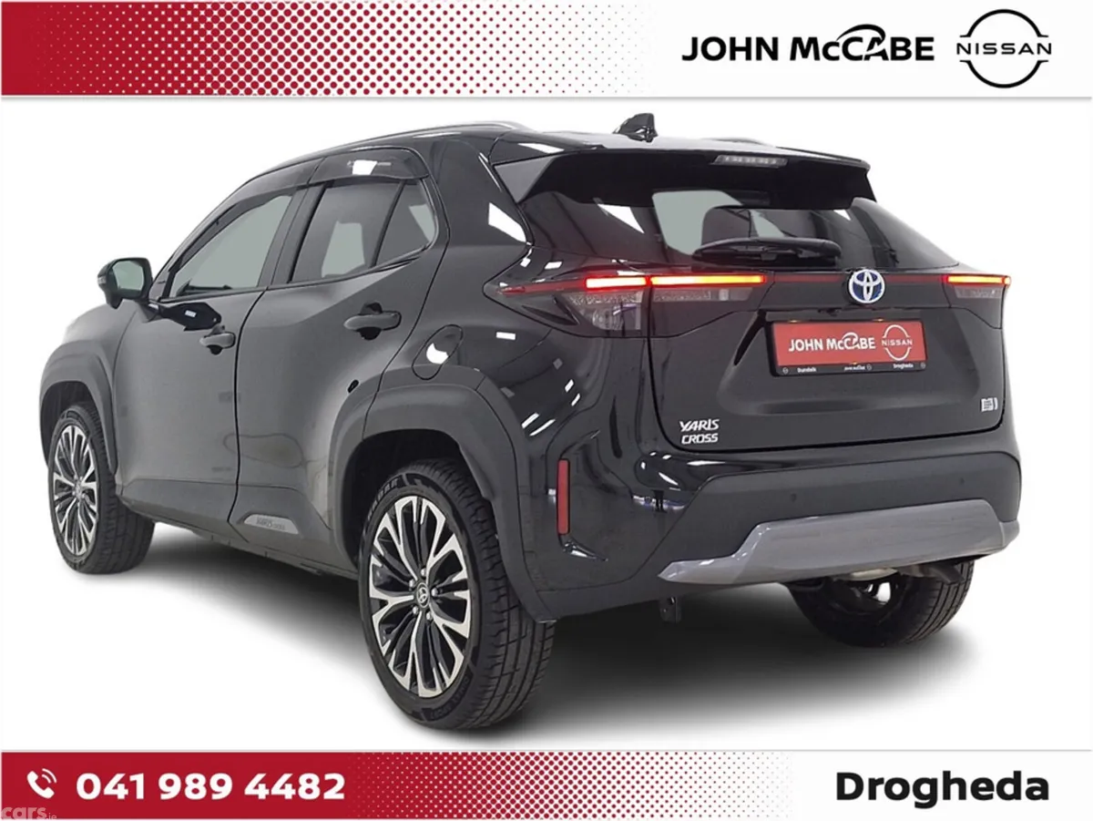 Toyota Yaris Cross Hatchback, Petrol Hybrid, 2023, Black