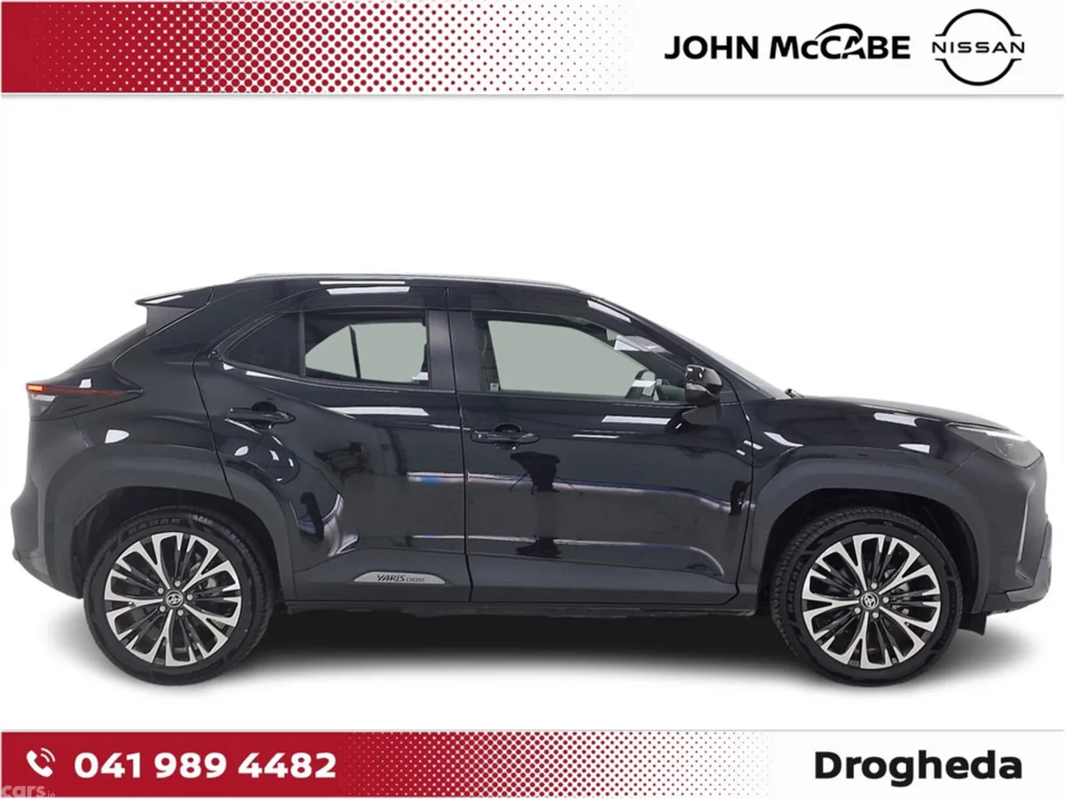 Toyota Yaris Cross Hatchback, Petrol Hybrid, 2023, Black