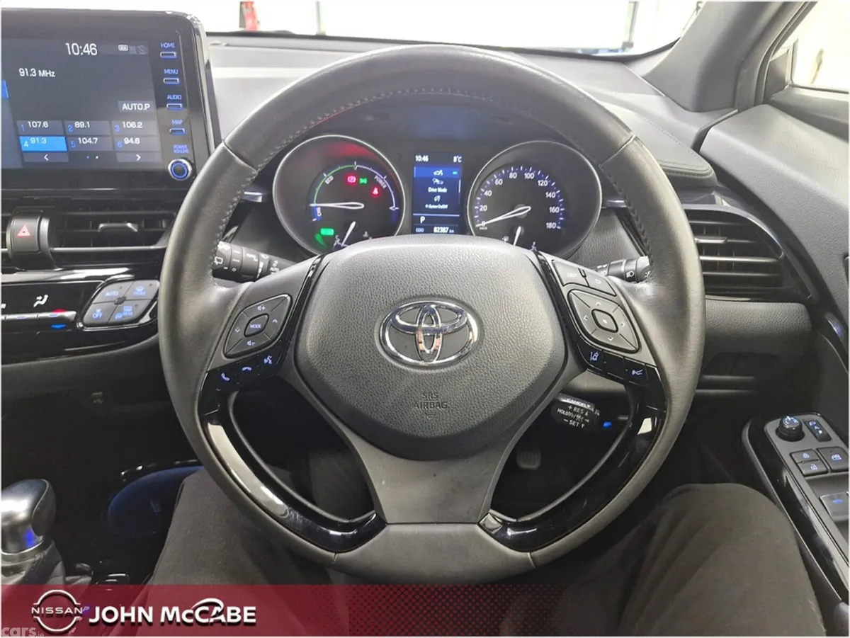 Toyota C-HR SUV, Petrol Hybrid, 2022, White