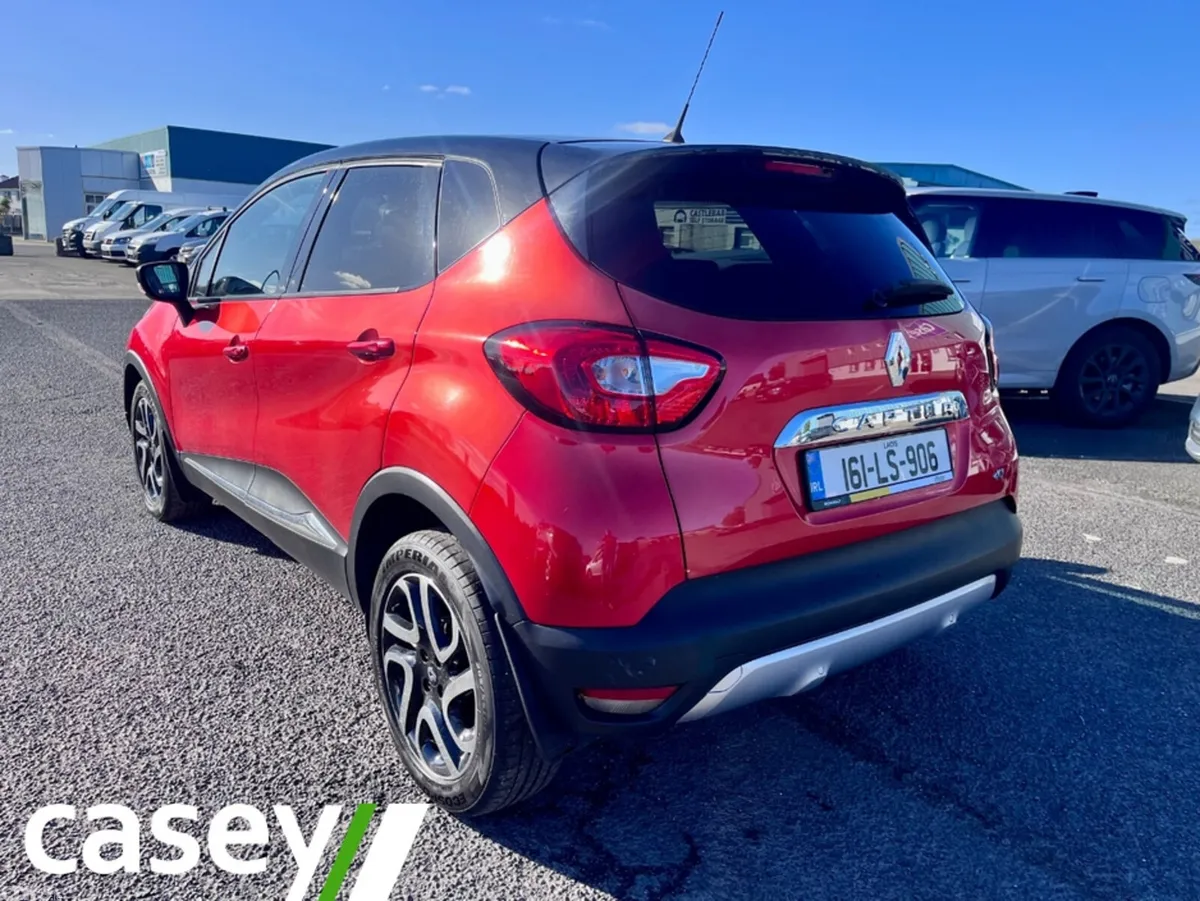 Renault Captur Hatchback, Diesel, 2016, Red