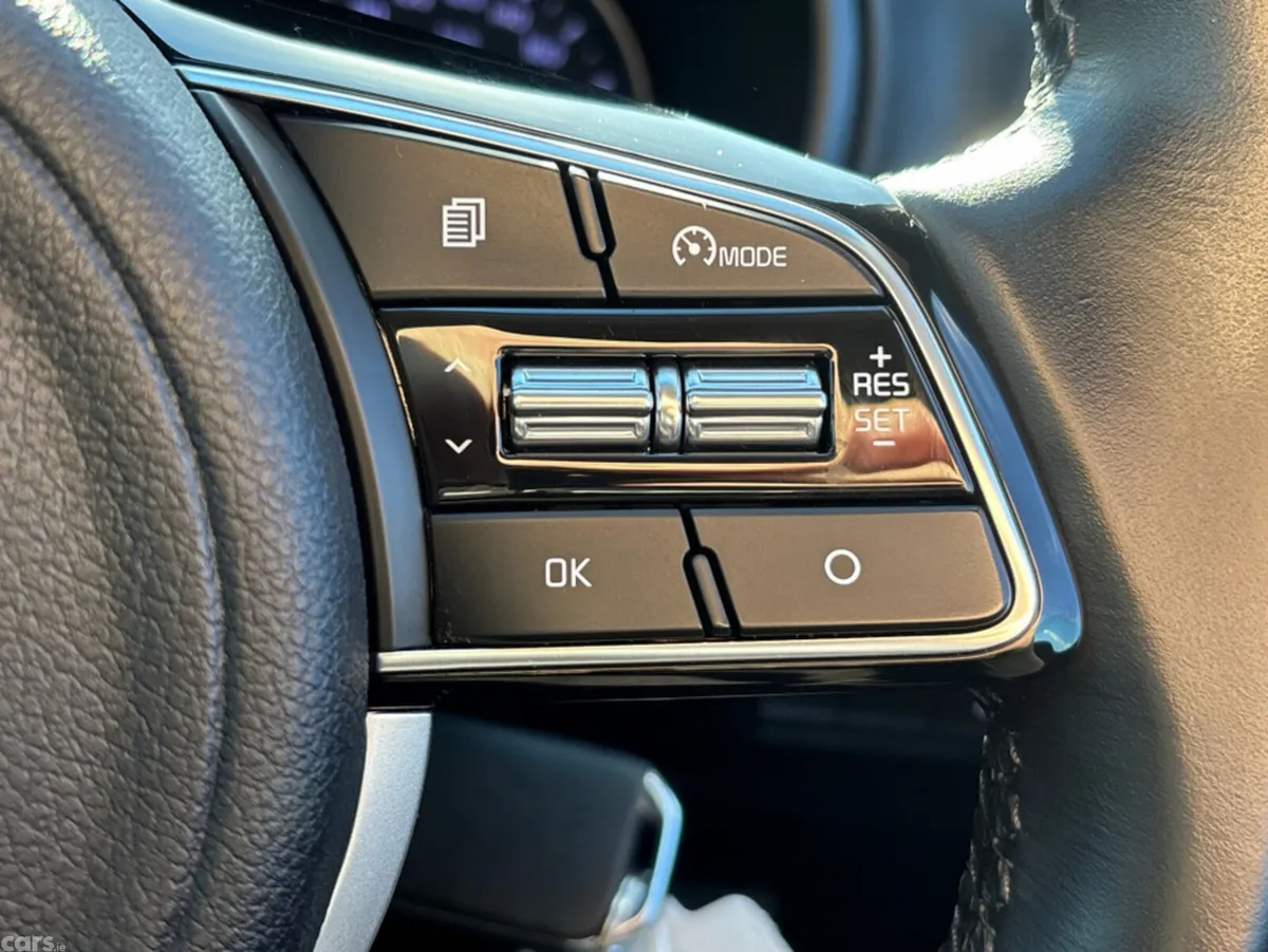 Kia Sportage MPV, Diesel Hybrid, 2021, Black