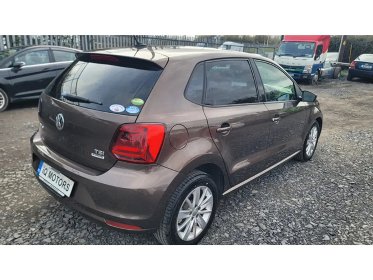 Volkswagen Polo Hatchback, Petrol, 2014, Brown