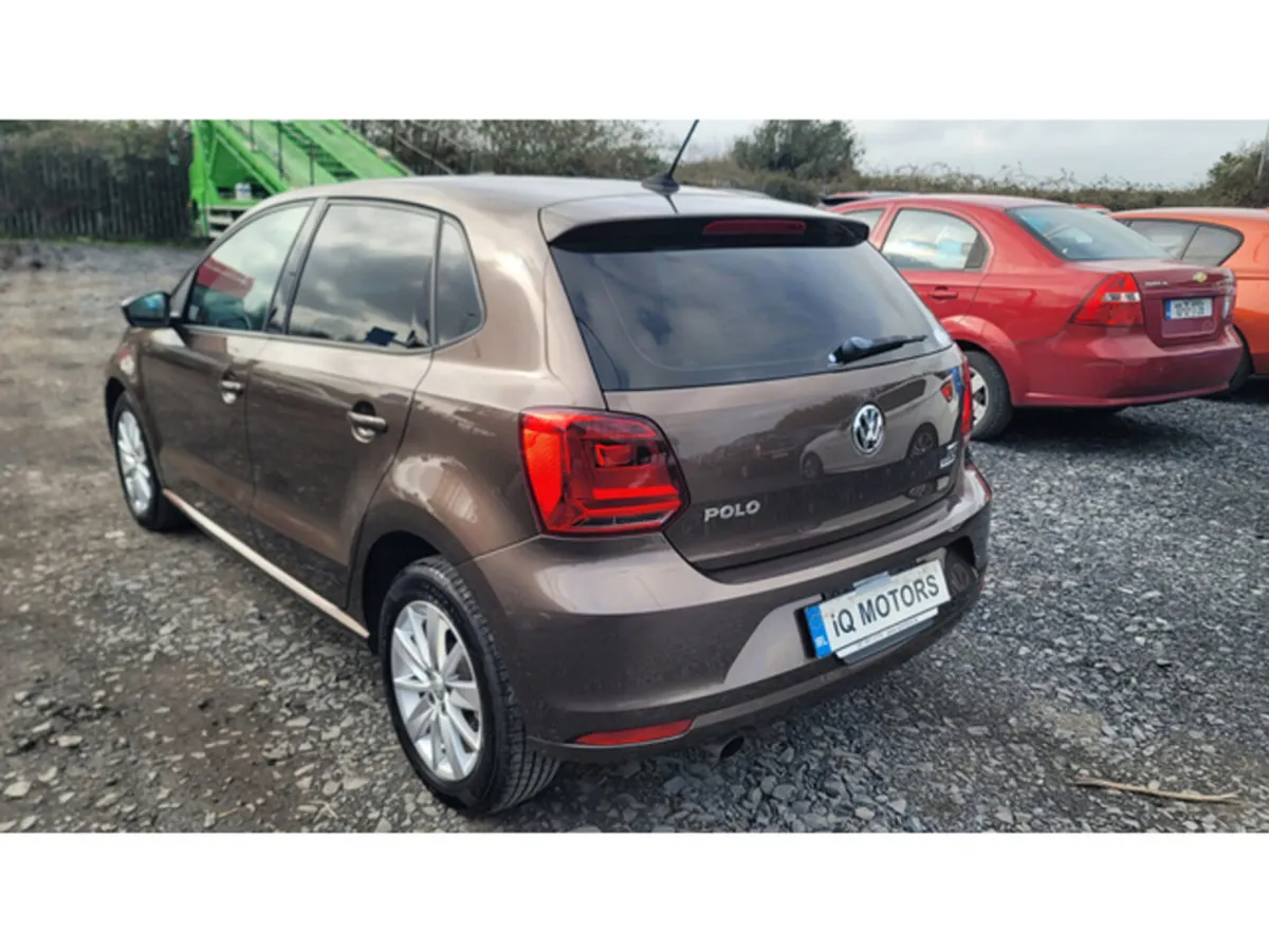 Volkswagen Polo Hatchback, Petrol, 2014, Brown