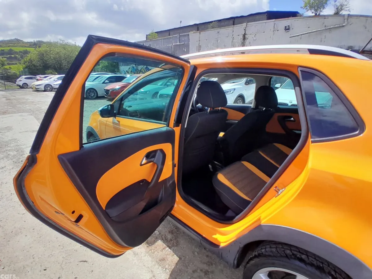 Volkswagen Polo Hatchback, Petrol, 2014, Orange