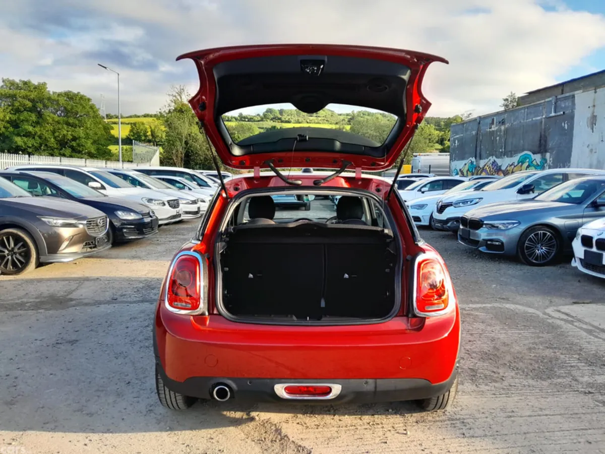 Mini Cooper Hatchback, Diesel, 2017, Red