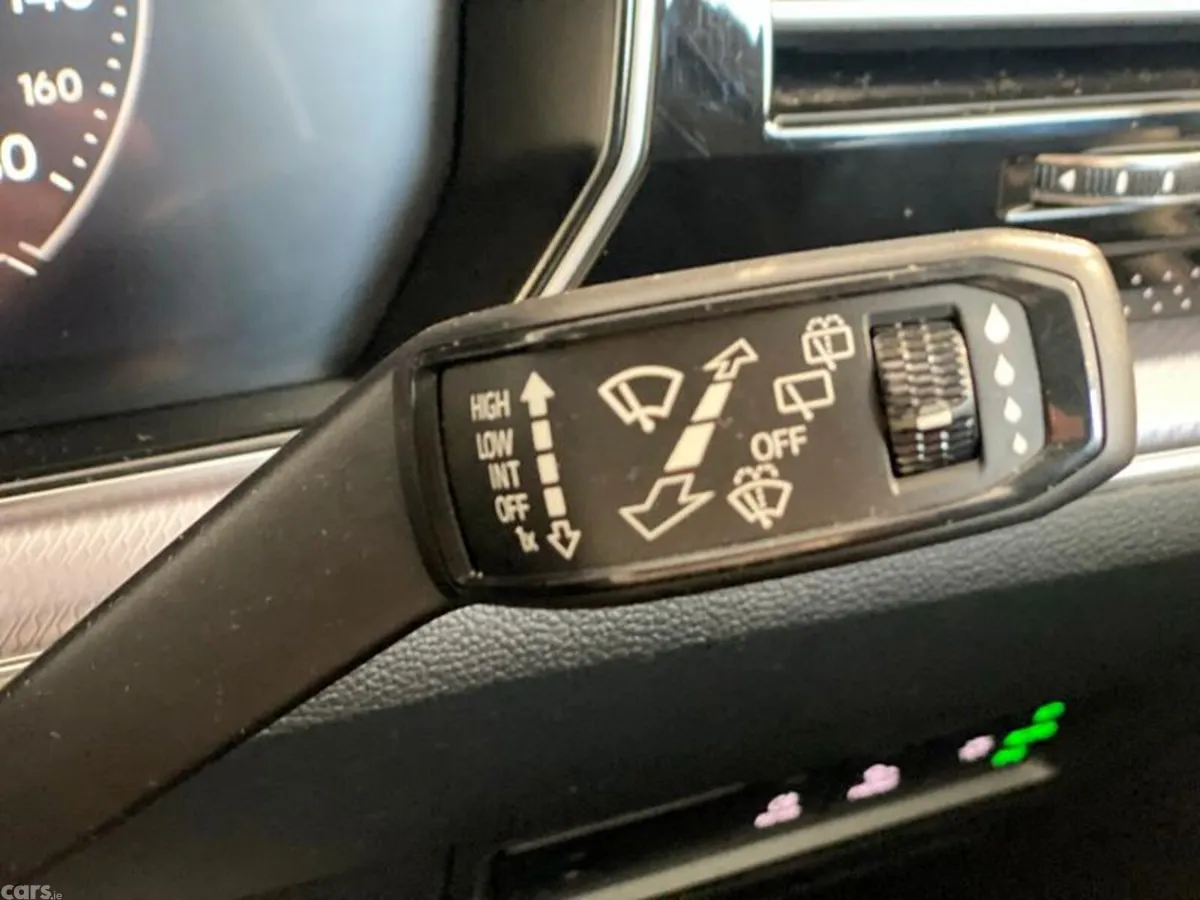 Volkswagen Touareg SUV, Diesel, 2022, Black