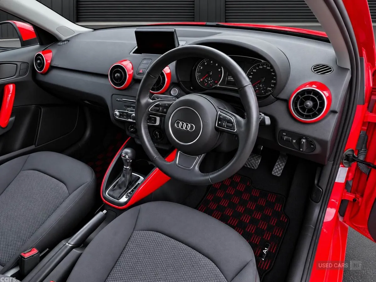 Audi A1 , Petrol, 2015, Red