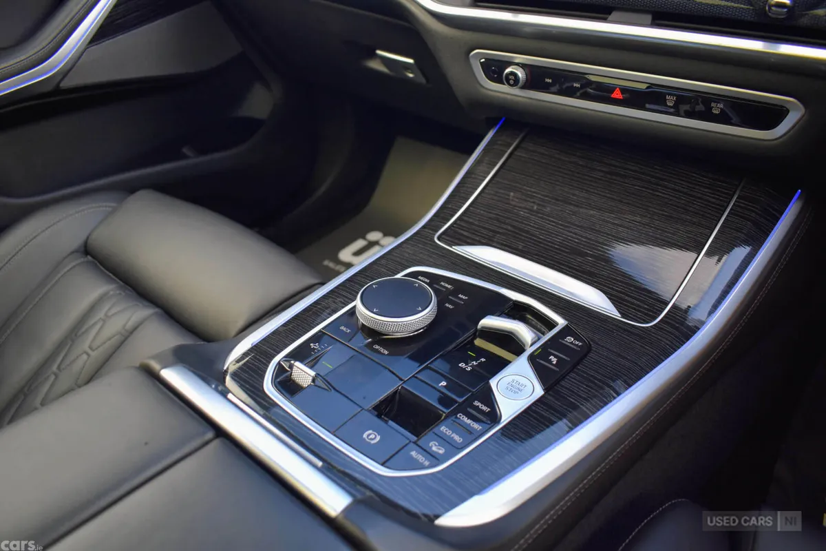 BMW X5 SUV, Diesel Hybrid, 2024, Blue