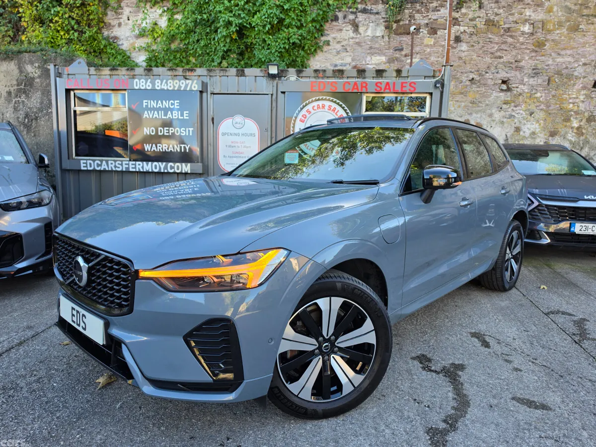 Volvo XC60 SUV, Petrol Hybrid, 2023, Grey