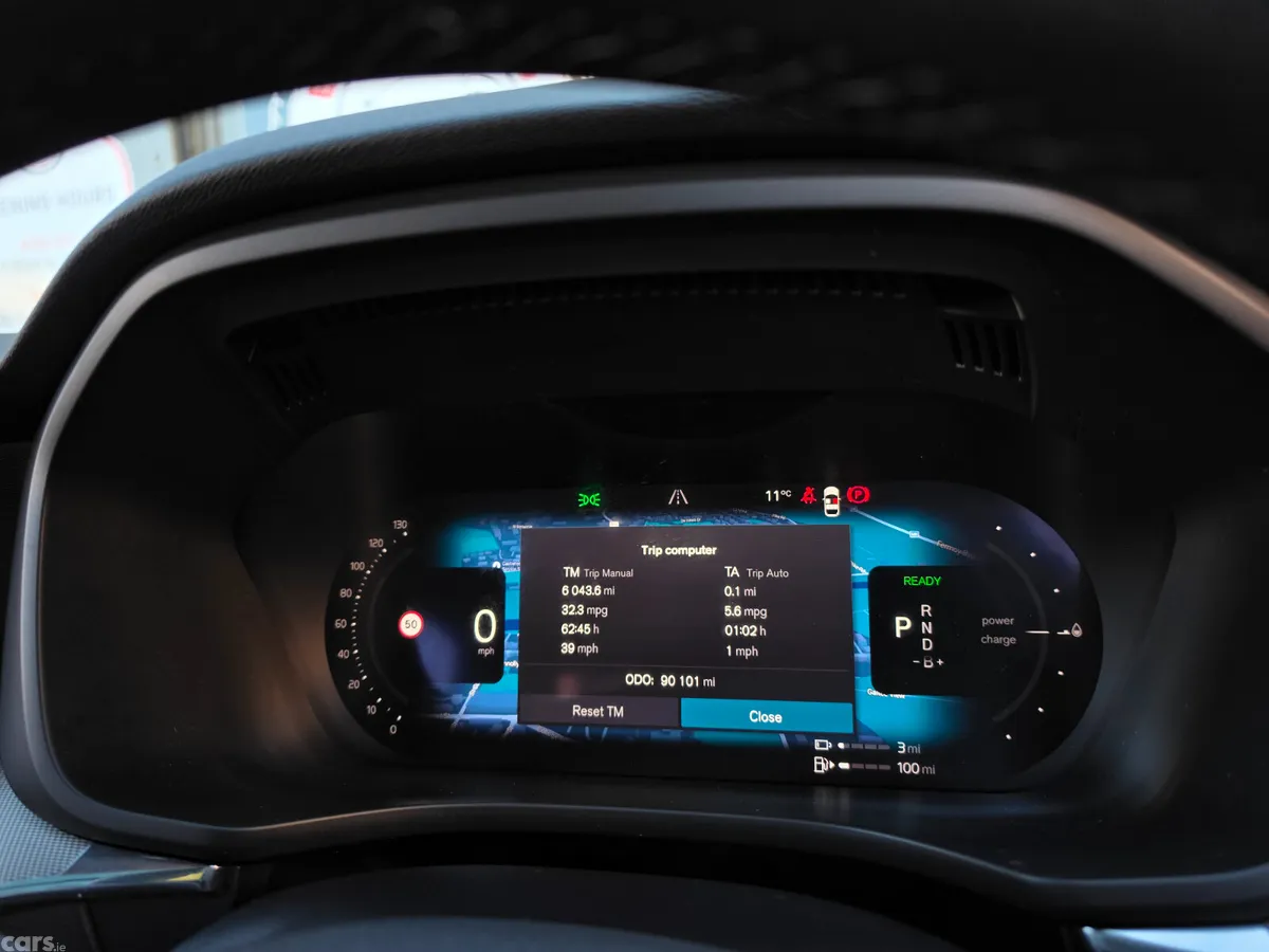 Volvo XC60 SUV, Petrol Hybrid, 2023, Grey