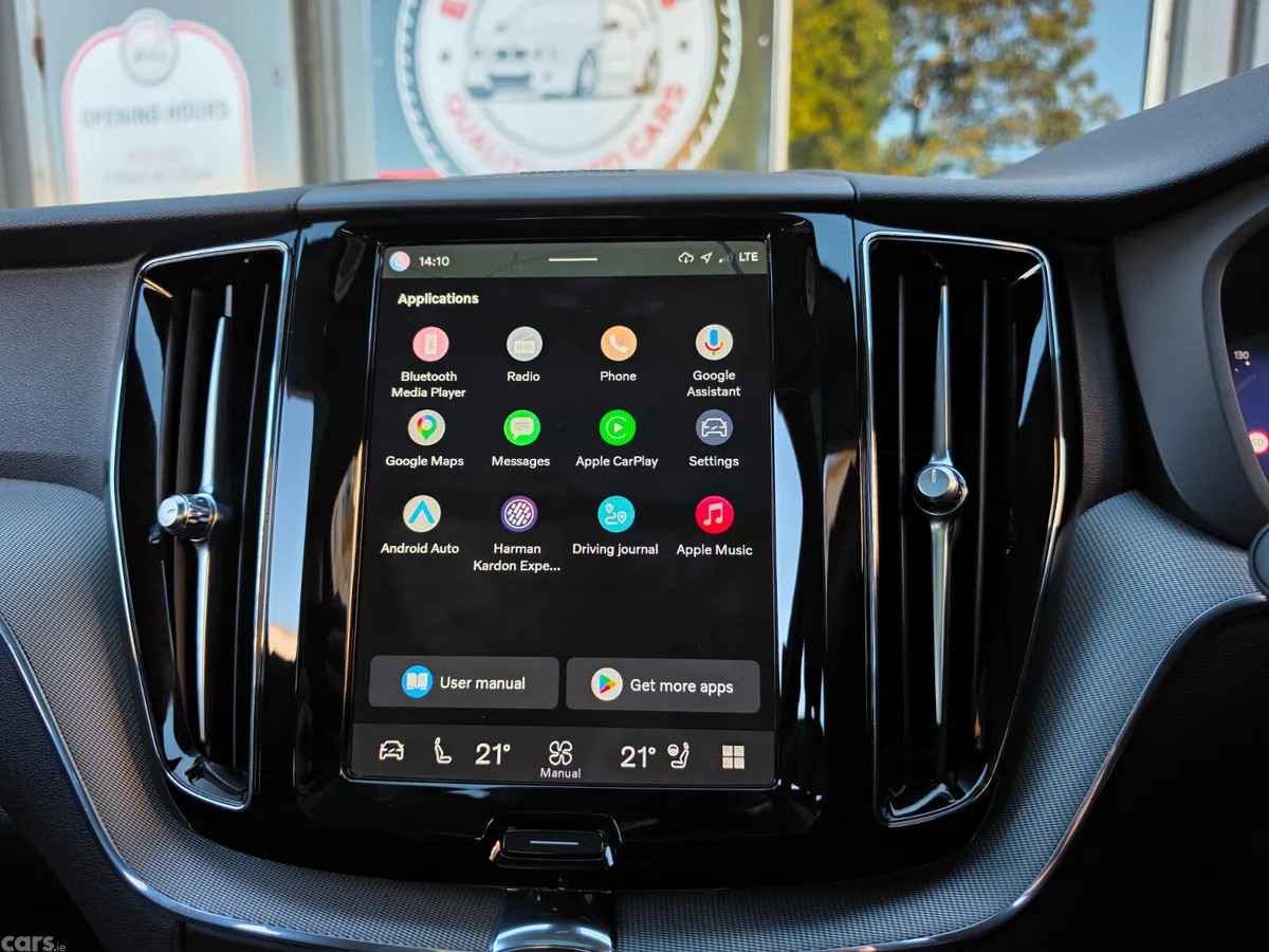 Volvo XC60 SUV, Petrol Hybrid, 2023, Grey